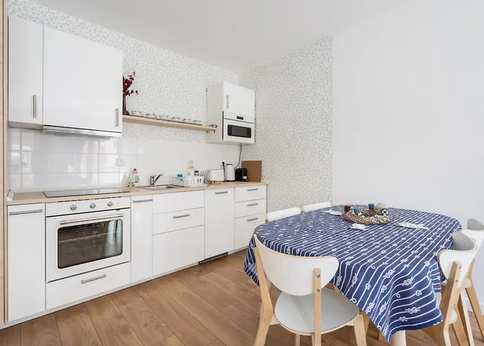 Rose Garden - Boutique In Center Apartament