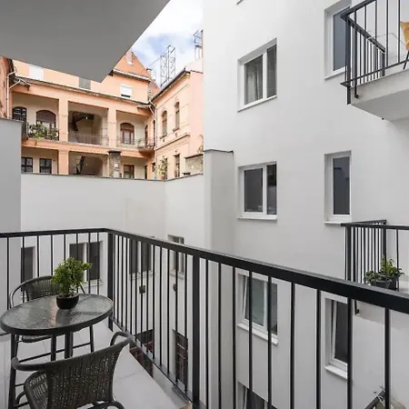 아파트 Rose Garden - Boutique In Center 부다페스트