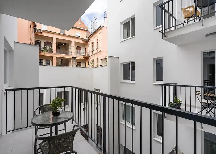 Appartement Rose Garden - Boutique In Center Boedapest