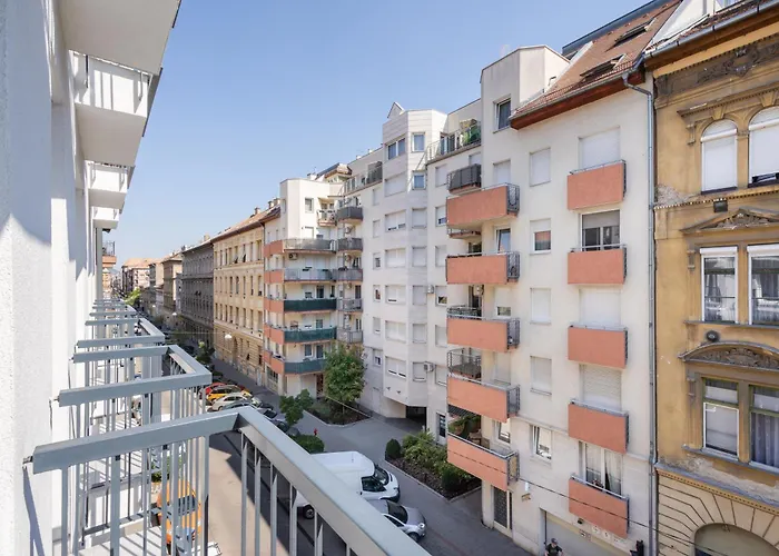 Rose Garden - Boutique In Center Appartement *